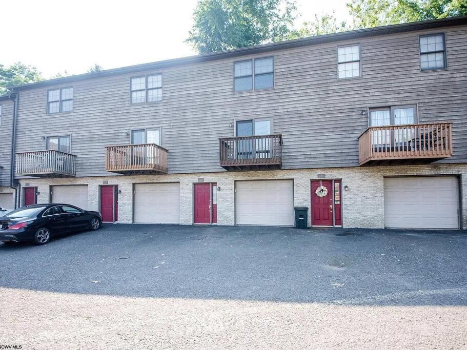 5 Min Walk To Wvu Hosp Stadium Apartment Morgantown Exterior photo